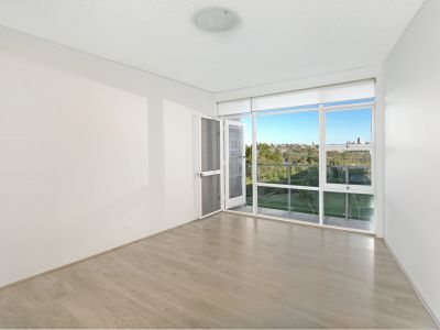 BEAUTIFULLY RENOVATED APARTMENT