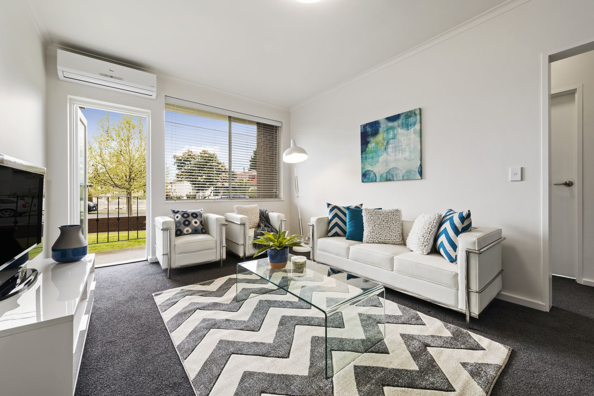 6 MONTH LEASE ONLY.