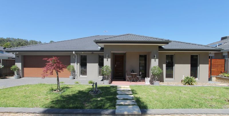 20 Greenhaven Gardens, South Morang