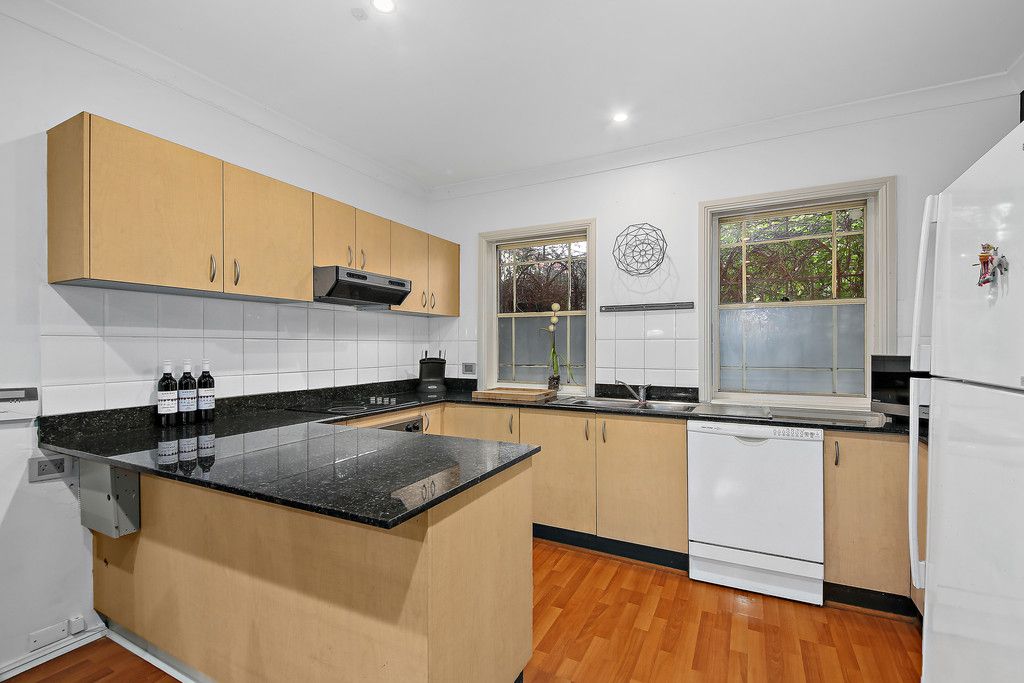 PET FRIENDLY TOWN HOUSE