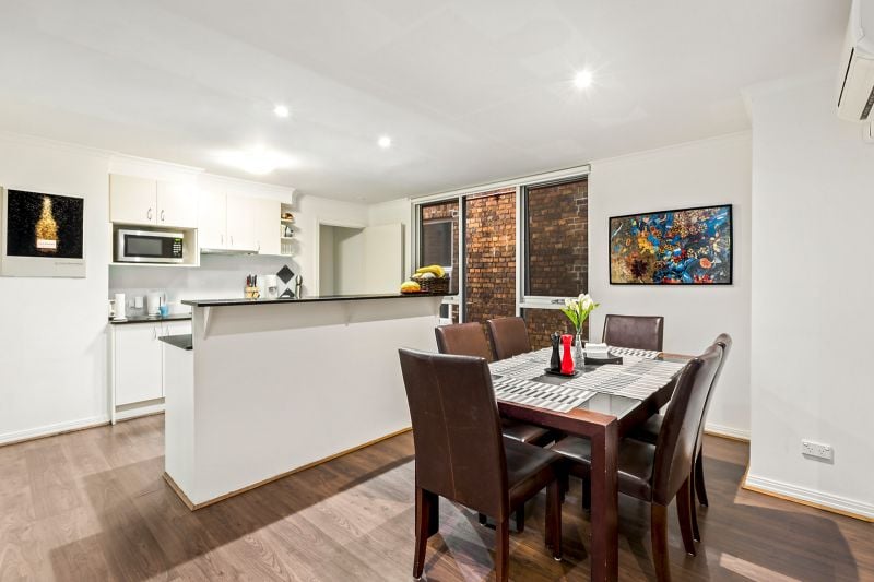 1/170 St Kilda Road, St Kilda - Thumbnail 4
