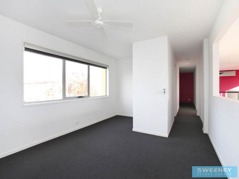 6 Caulfield Lane, Caroline Springs - Thumbnail 8