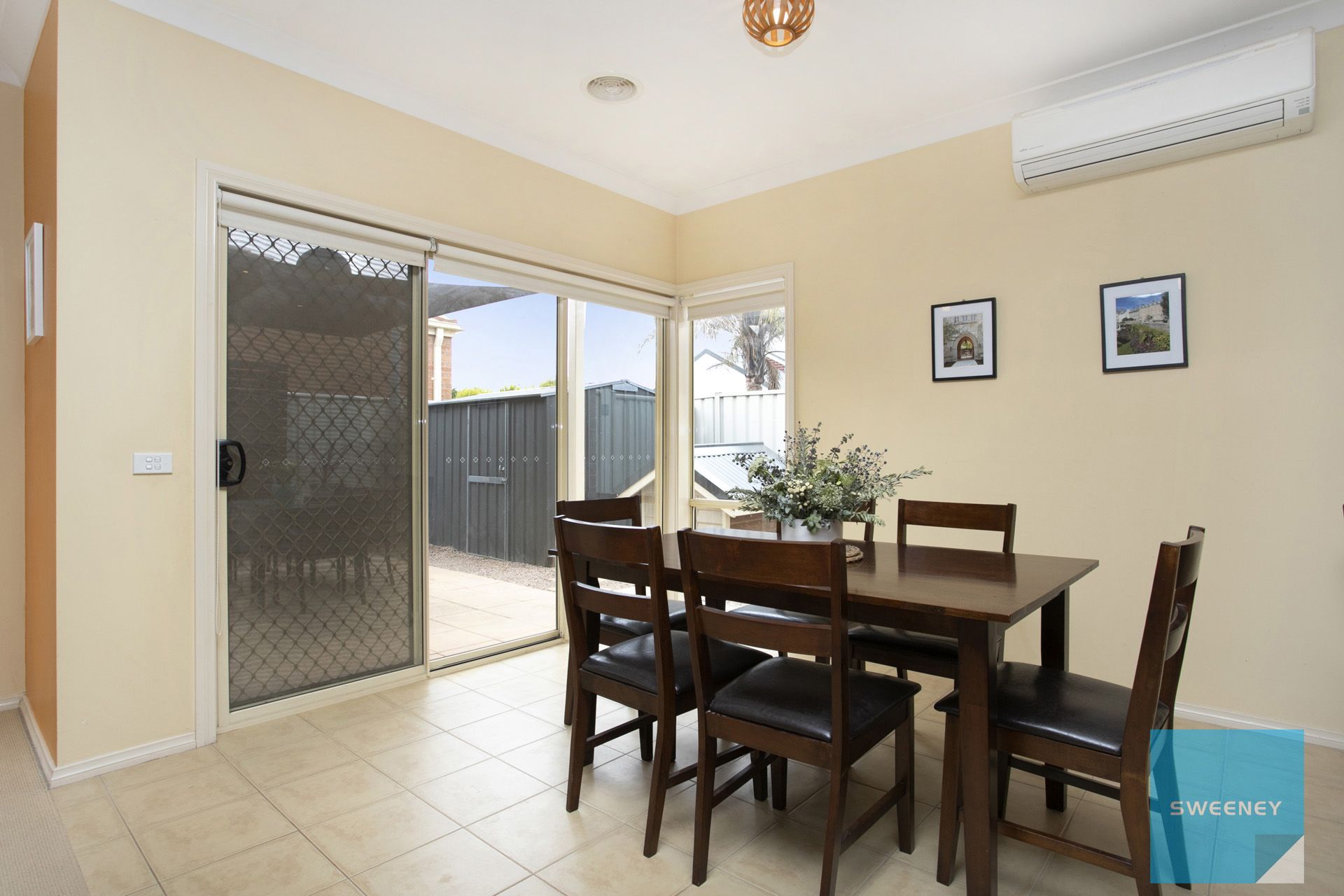 8 Millstream Way, Caroline Springs - Thumbnail 4