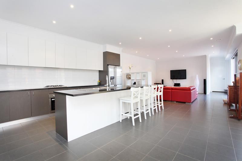 40 Broadway, Caroline Springs - Thumbnail 3