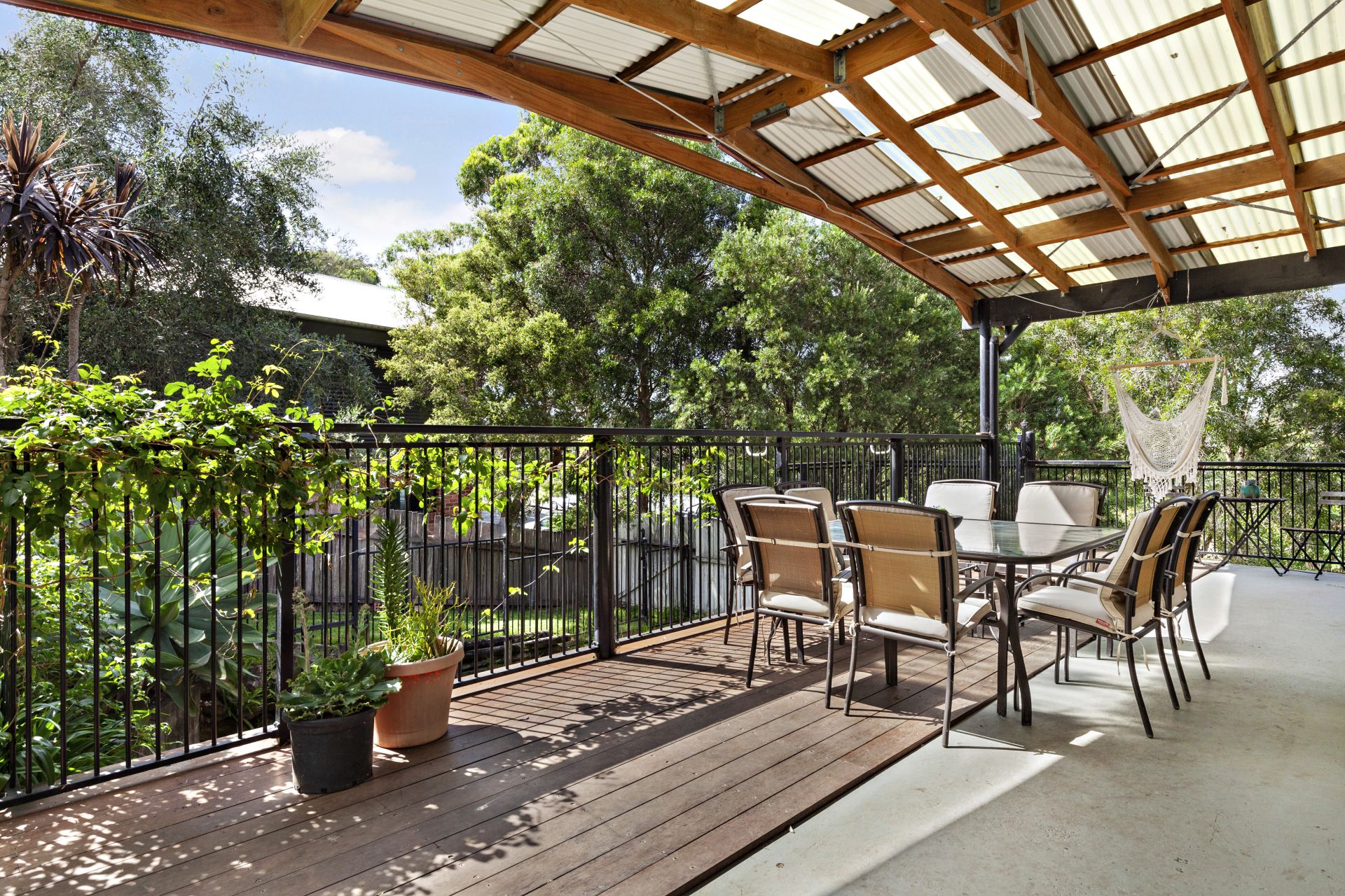 Real Estate For Sale 12 Carcoola Street Mount Keira , NSW