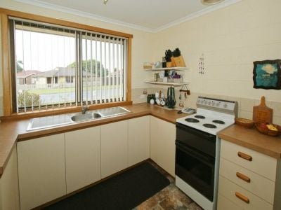 2
 
 
 
  
 
 
 1
 
 
 
  
 
 
 2
 
 
 
 
 
 
 
 31 Victoria Street, DEVONPORT TAS 7310, Devonport - Thumbnail 4