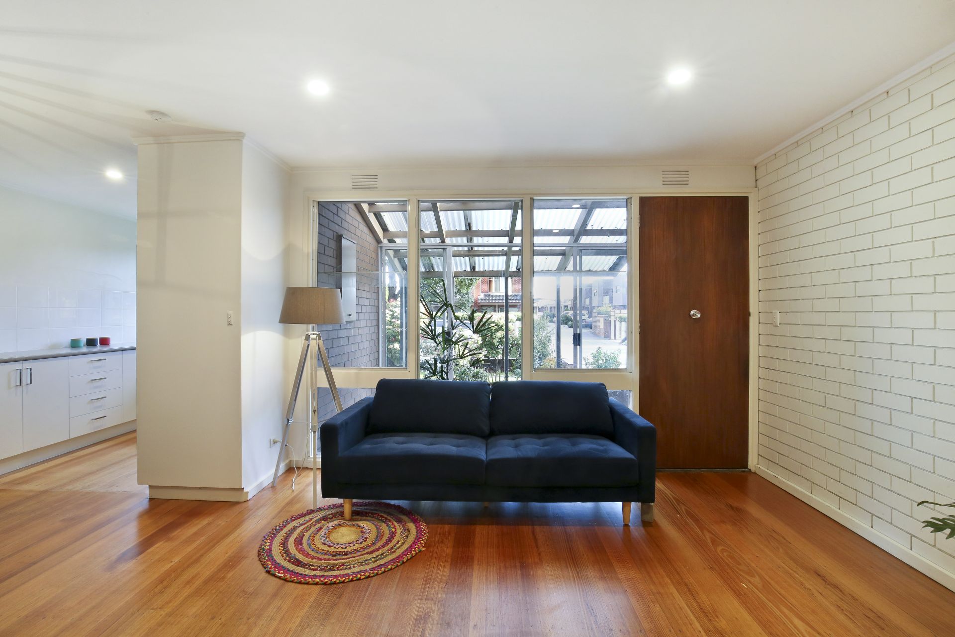 Seamless Living In The Heart Of Reservoir