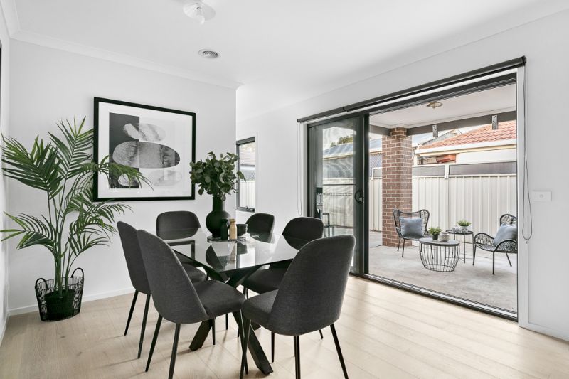 9 Parkin Avenue, Caroline Springs - Thumbnail 7