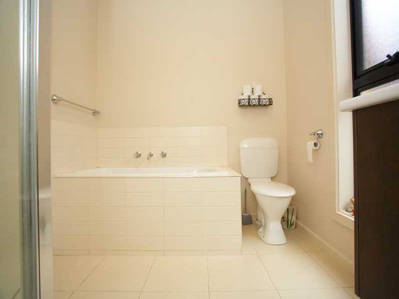 12 Bandler Park Way, Point Cook - Thumbnail 6