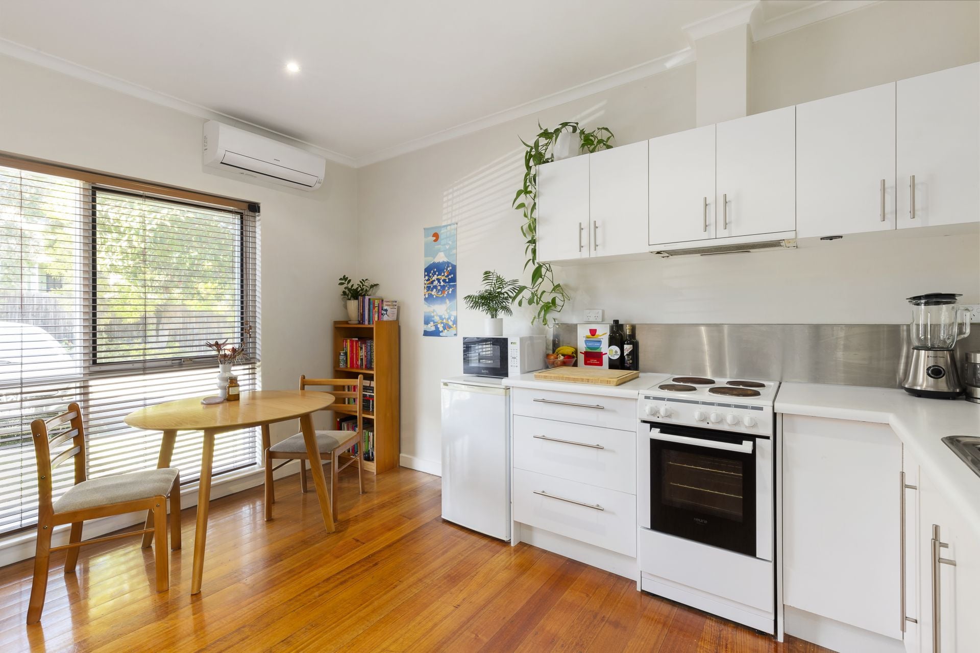 Exceptionally Located Unit in Northcote's Most Desirable Area