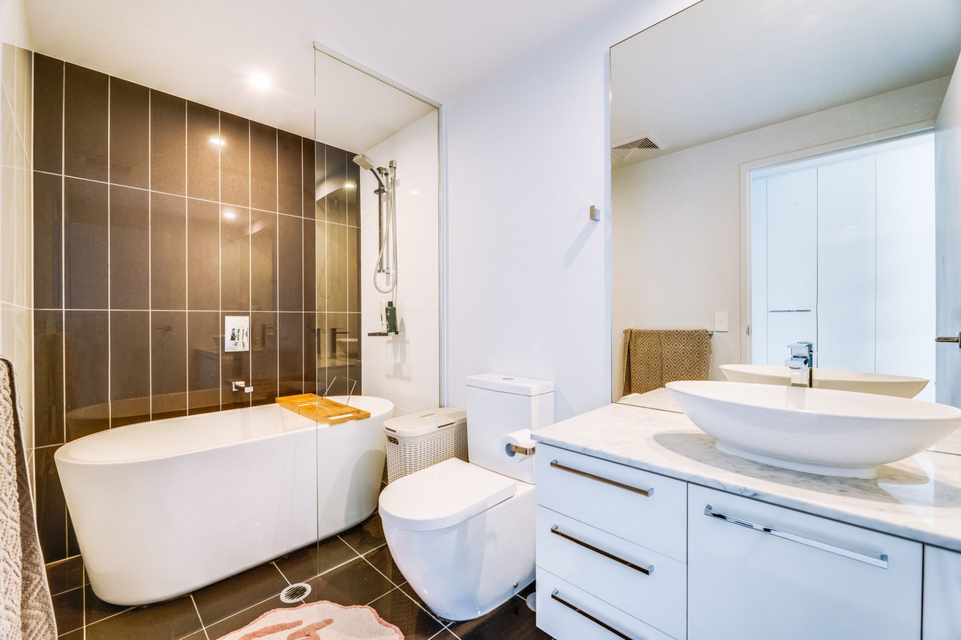 2205/5 Harbour Side Court, Biggera Waters - Thumbnail 6