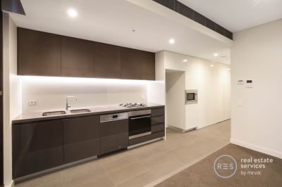 Contemporary & Furnished 2 Bedroom Apartment in Green Square, Zetland