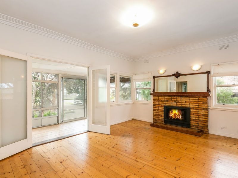 61 Central Avenue, Torquay - Thumbnail 3
