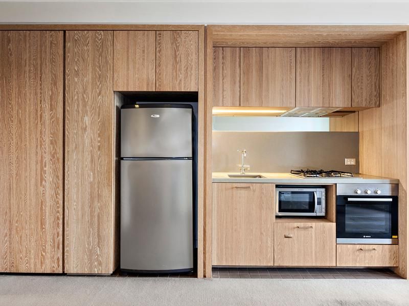 804/50 Claremont Street, South Yarra - Thumbnail 4