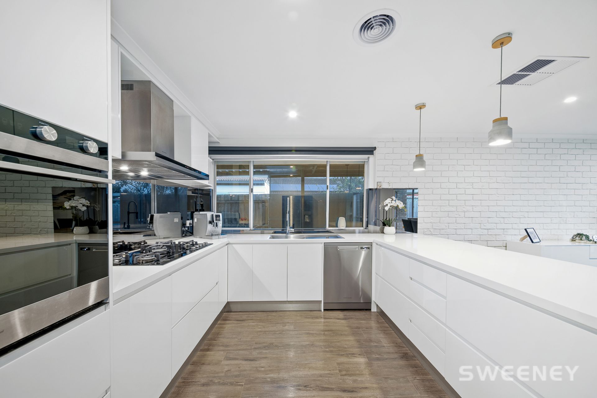 36 Polly woodside Drive, Altona Meadows - Thumbnail 5