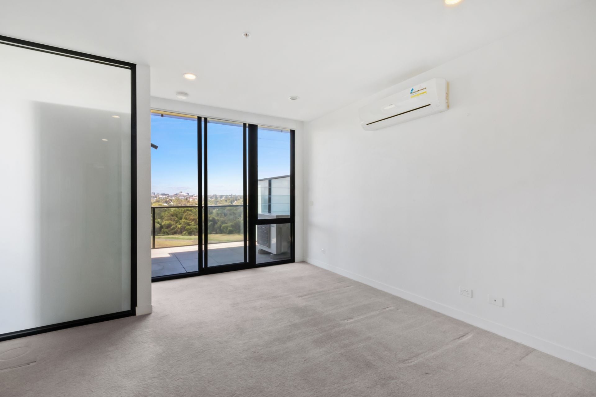 Apartment living, stone's throw from Highpoint!