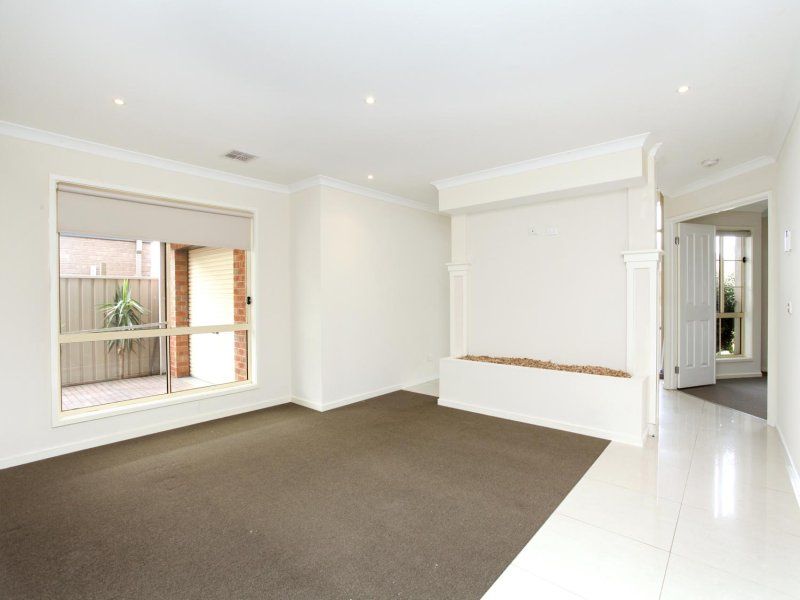 22 Cullen Terrace, Caroline Springs - Thumbnail 3