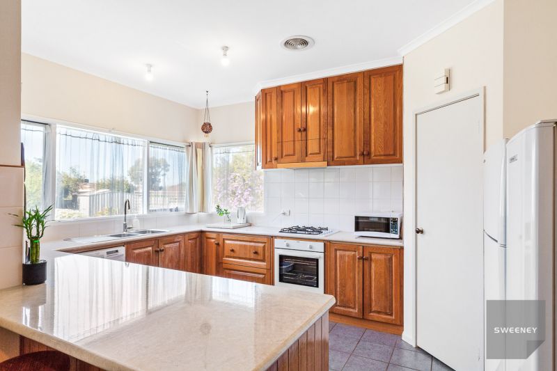 13 Cunningham Close, Darley - Thumbnail 3