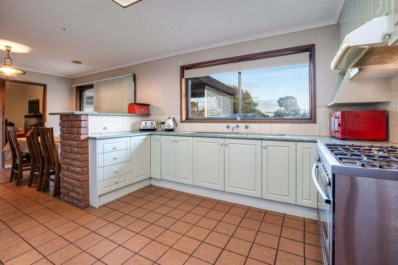 106 Pell Street Howlong NSW, Howlong - Thumbnail 3