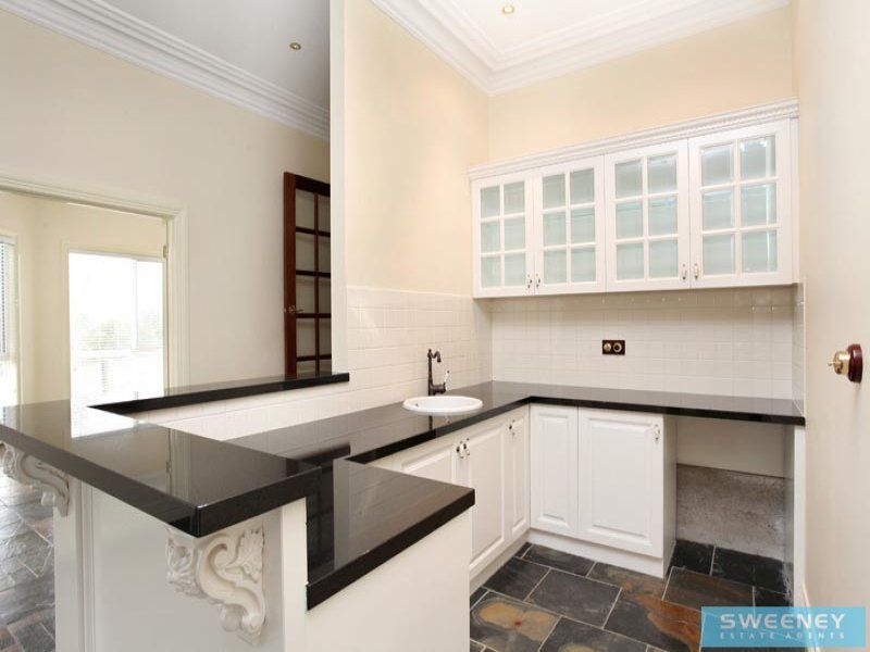 12 Kunuka Circuit, Caroline Springs - Thumbnail 7
