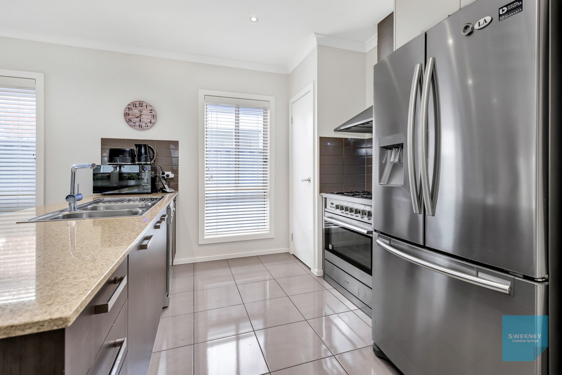 38 City Vista Court, Fraser Rise - Thumbnail 5