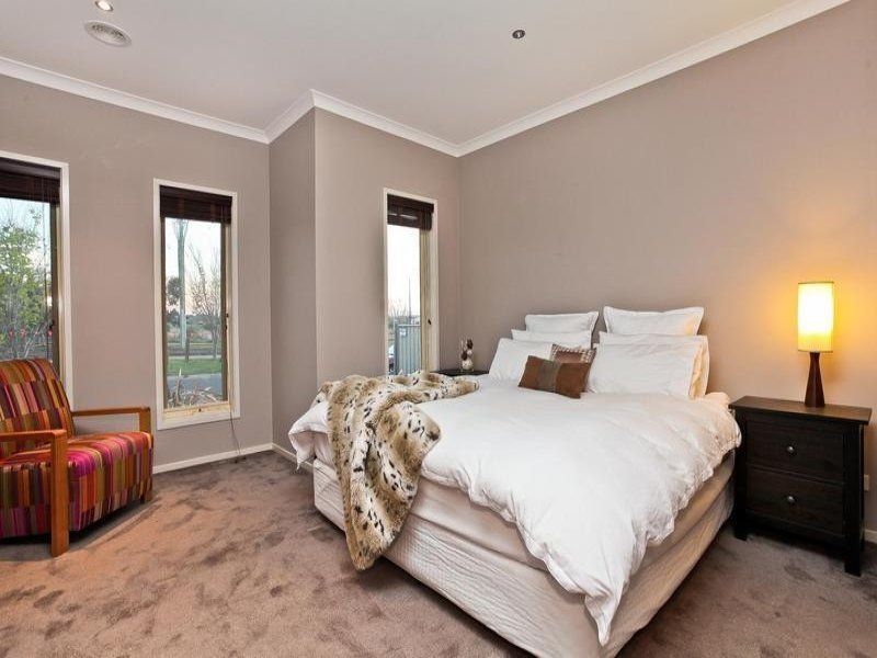 5 Anna Maree Place, Caroline Springs - Thumbnail 6