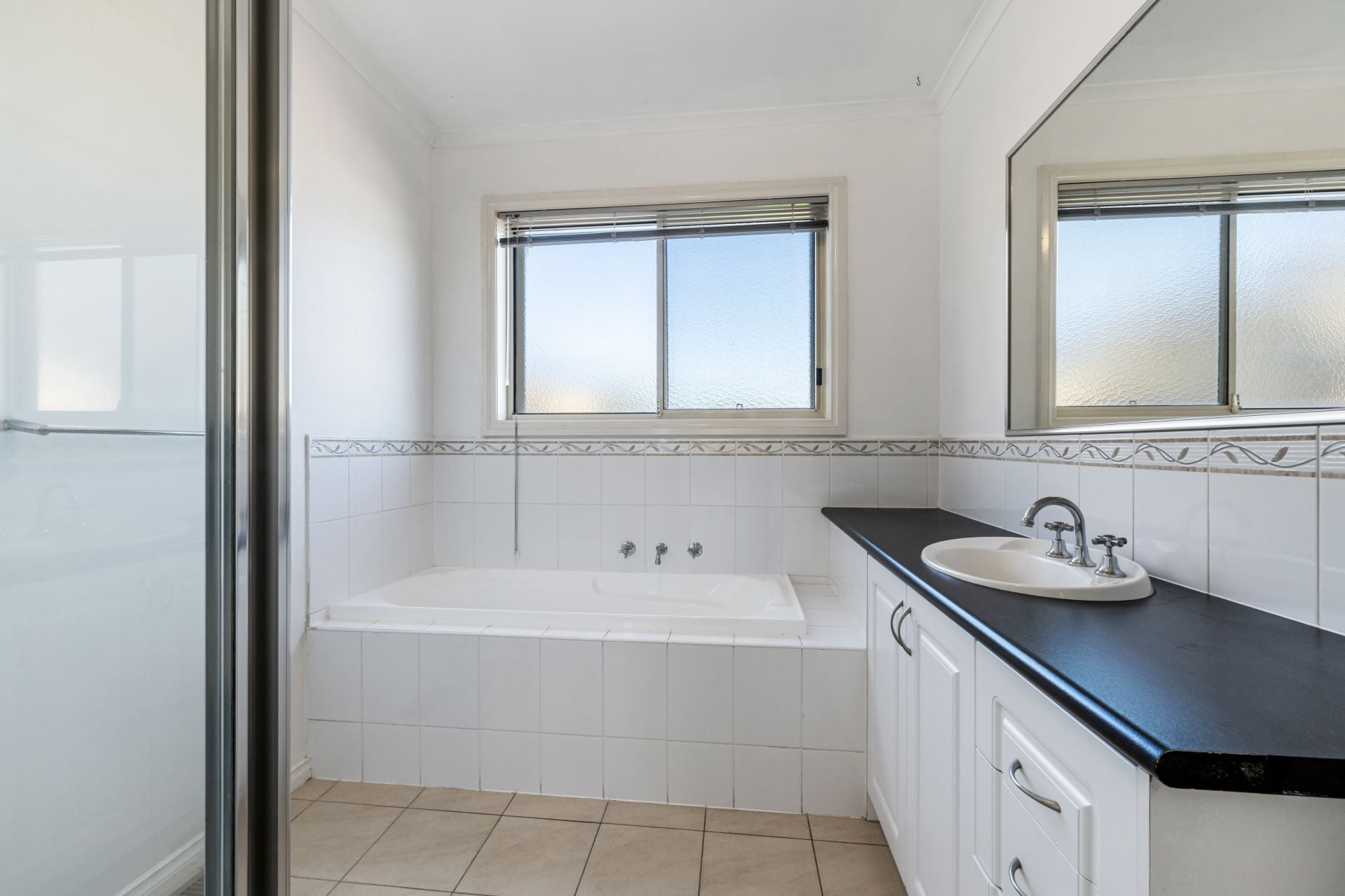 Spacious 4 Bedroom Family Home in Prime Court Location