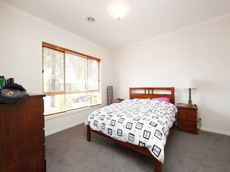 3 Decore Drive SOUTH MORANG, South Morang - Thumbnail 6