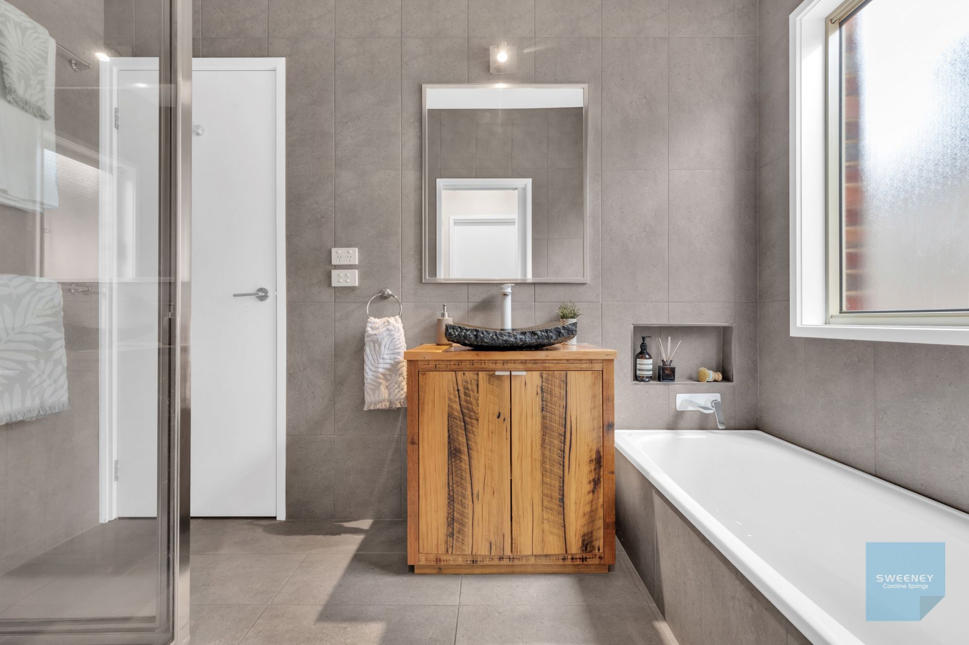 1 Hammersley Place, Caroline Springs - Thumbnail 8