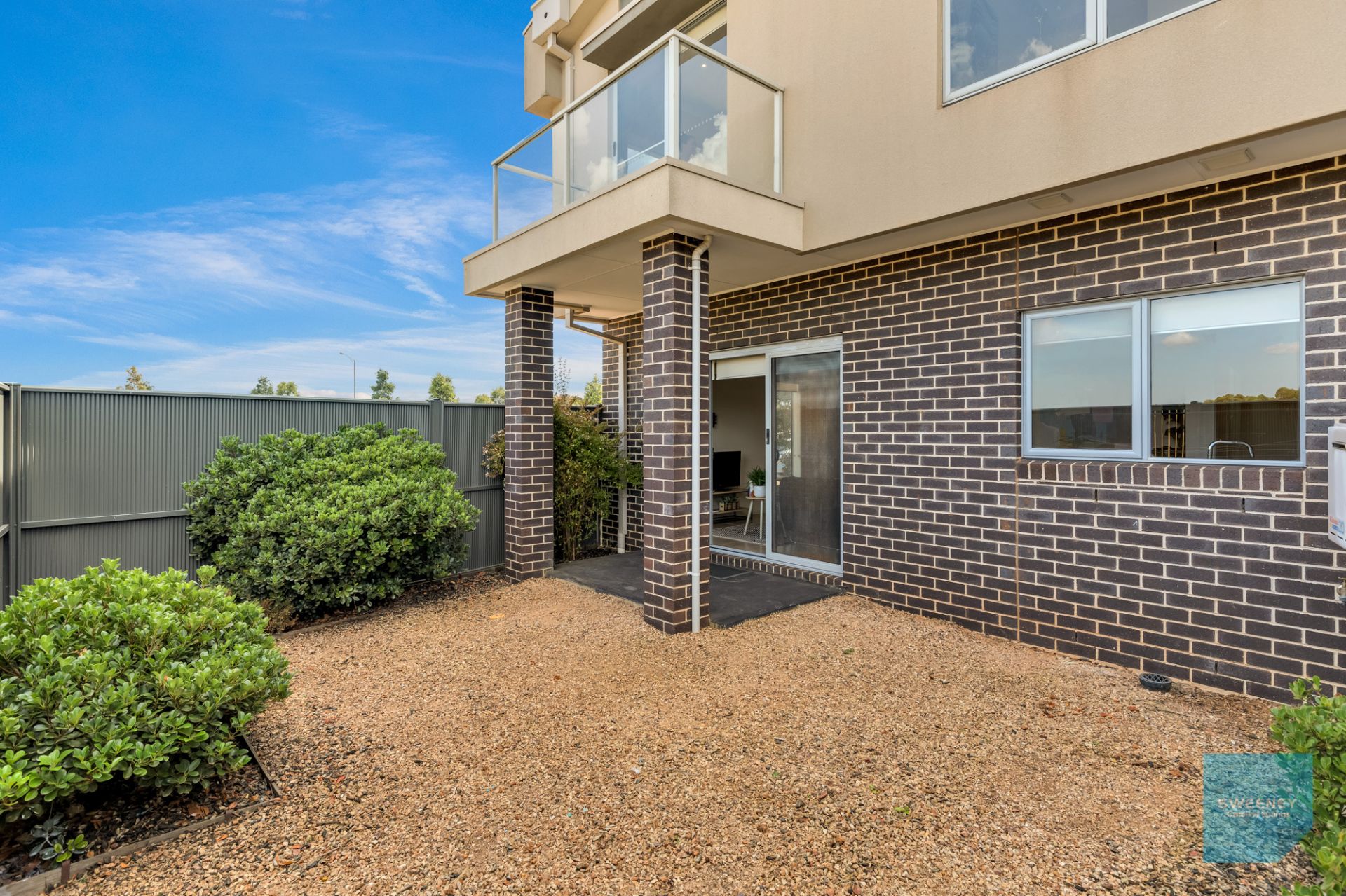 6/6977 Lancefield Drive, CAROLINE SPRINGS Sweeney Estate Agents