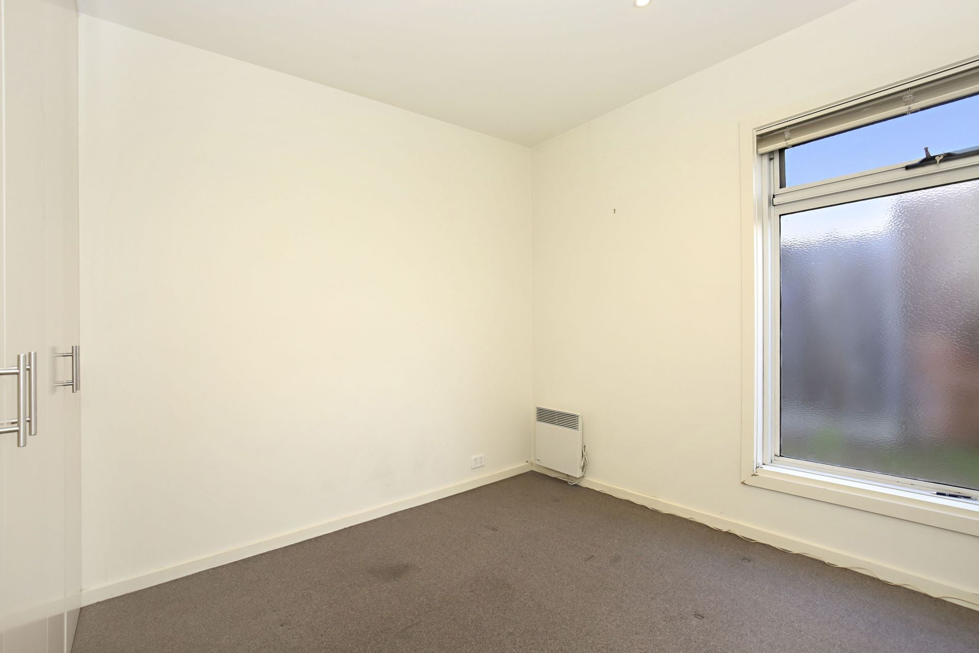 PRIME LOCATION!