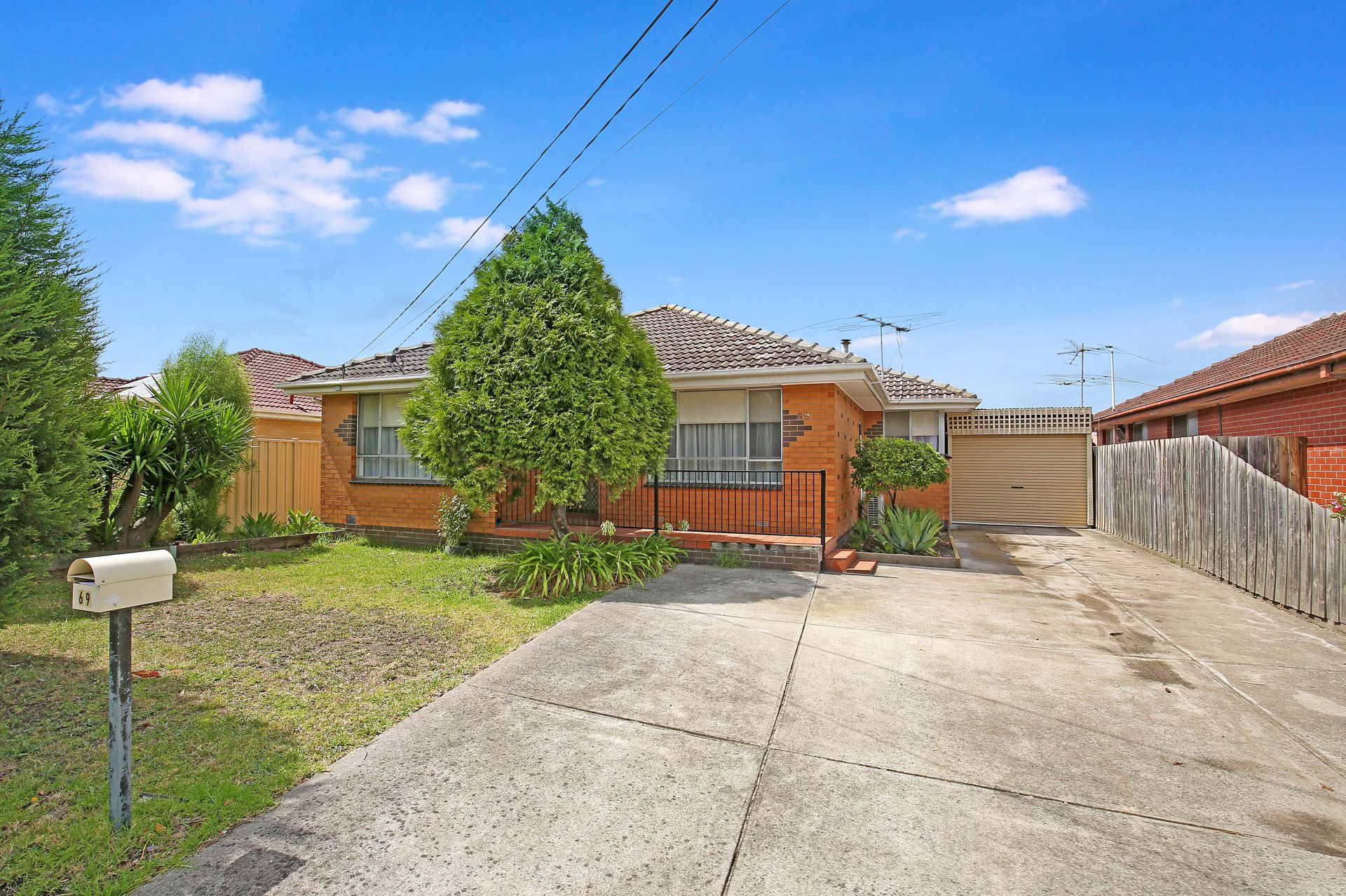 Renovated family home!