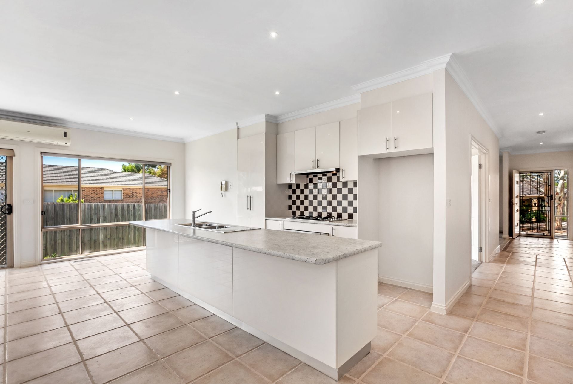 SPACIOUS FAMILY HOME