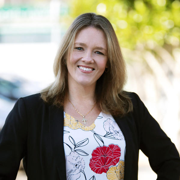 Lisa Colman Real Estate Agent Cobden & Hayson