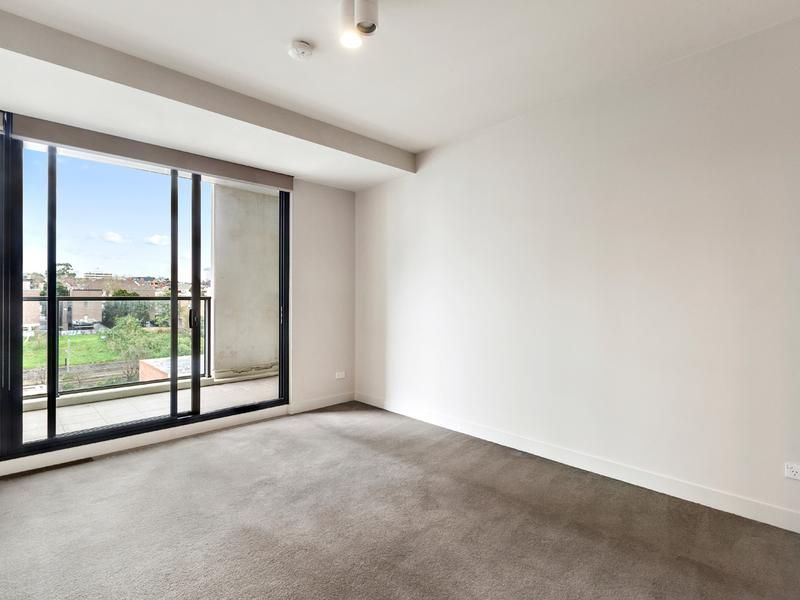 804/50 Claremont Street, South Yarra - Thumbnail 6