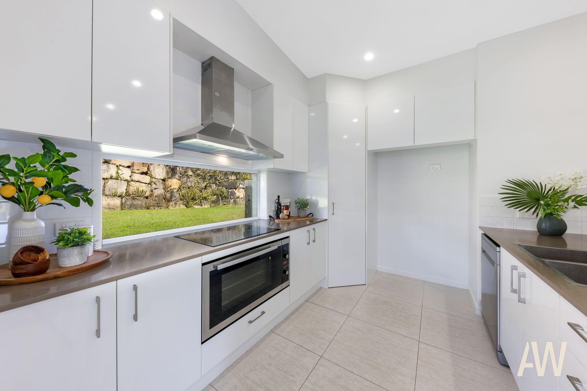 13 Jarrah Way Landsborough QLD, Landsborough - Thumbnail 2