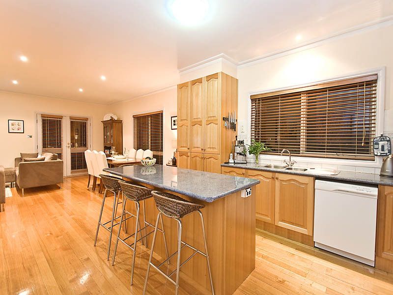 14 King Circuit, Caroline Springs - Thumbnail 3