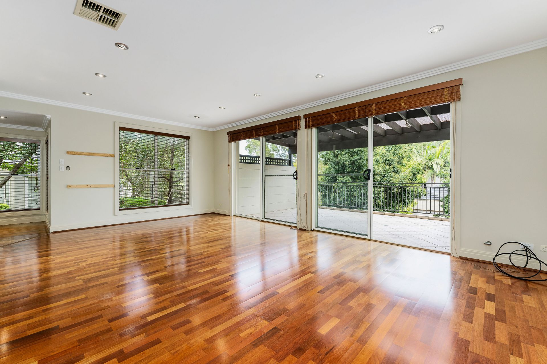Real Estate For Lease 10 Jane Jarvis Way Macquarie Links , NSW