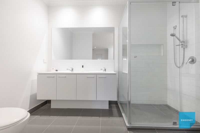 7 Forrester Grove, Fraser Rise - Thumbnail 8