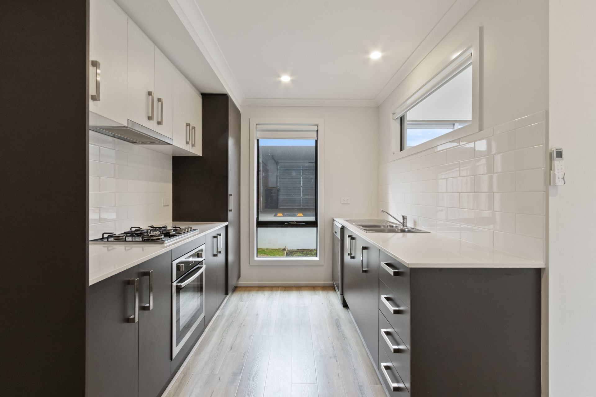 STYLISH MODERN LIVING