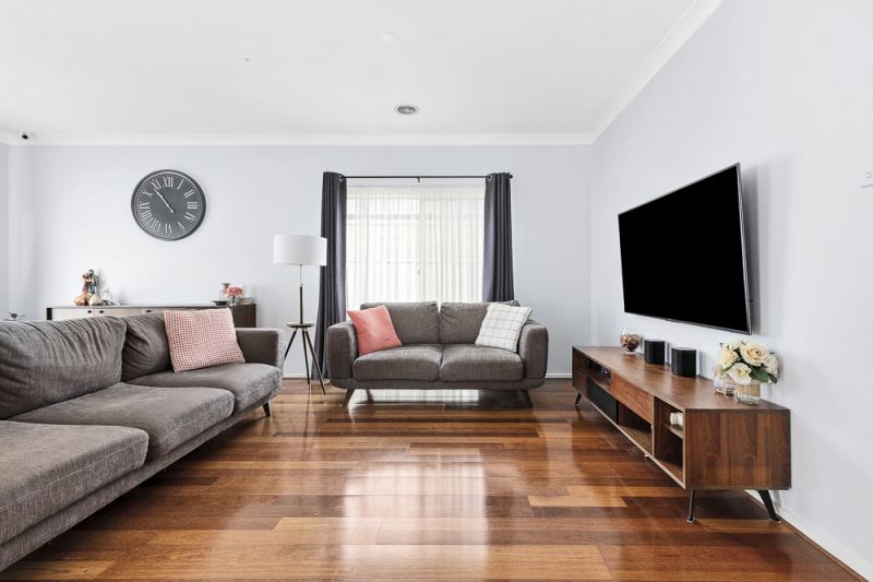 6 Lyme Park Circle, Caroline Springs - Thumbnail 5
