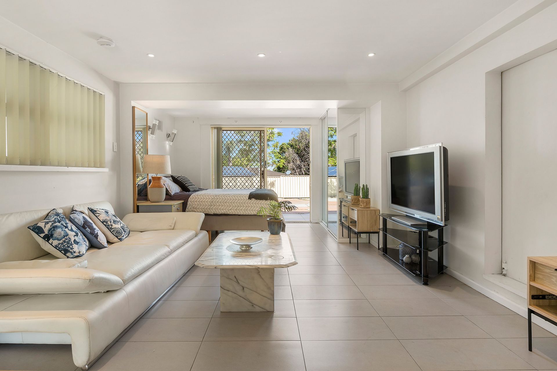 Real Estate For Sale 6 Currawang Street Carss Park , NSW