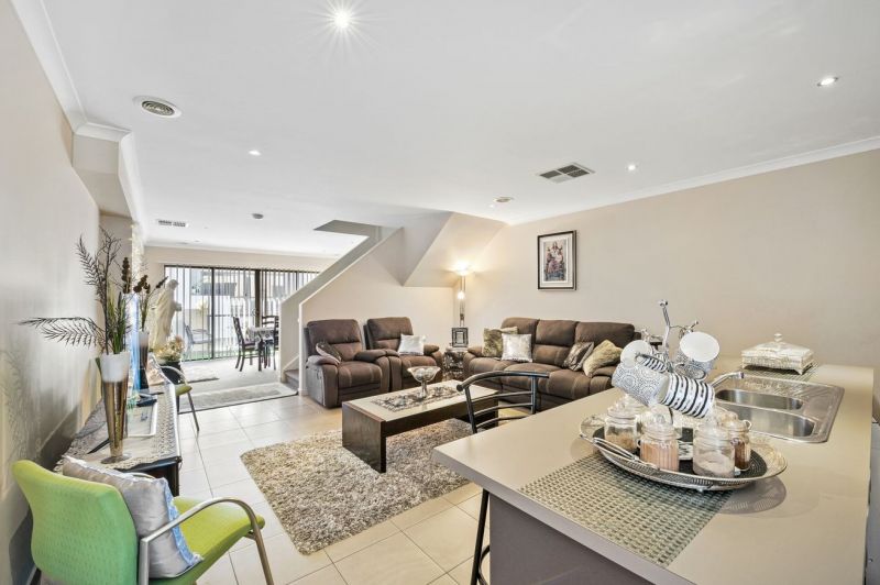 3/79 Lancefield Drive, Caroline Springs - Thumbnail 6