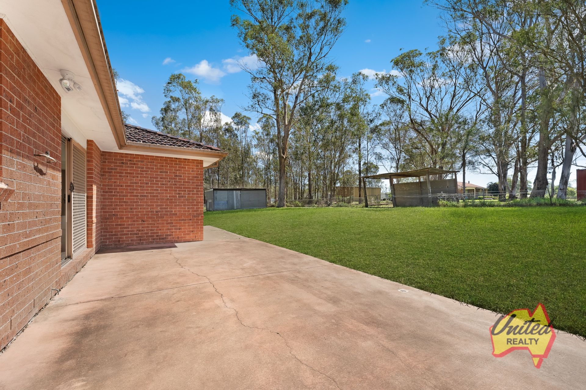 216 McCann Road, Rossmore United Realty