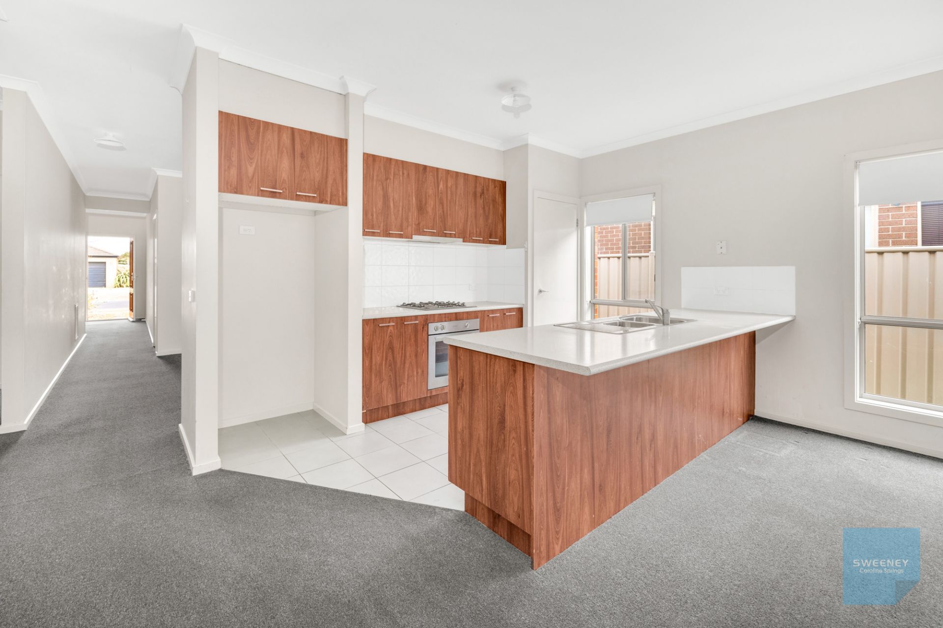 31 Oakview Parade, Caroline Springs - Thumbnail 3