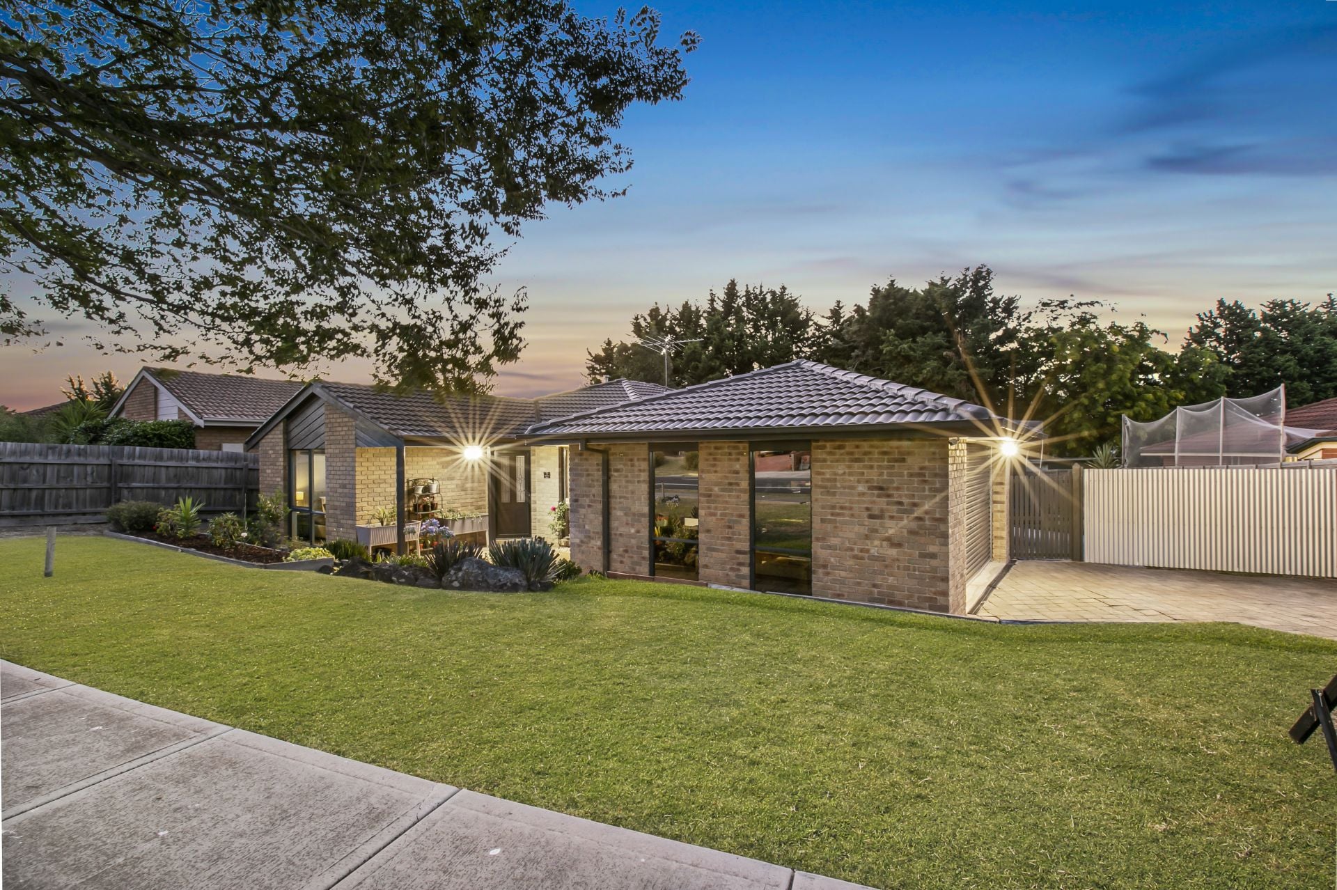 73 Bellevue Drive, Berwick VIC