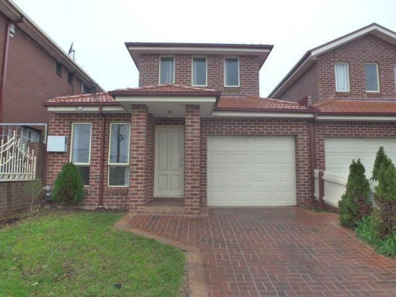 Spacious Townhouse