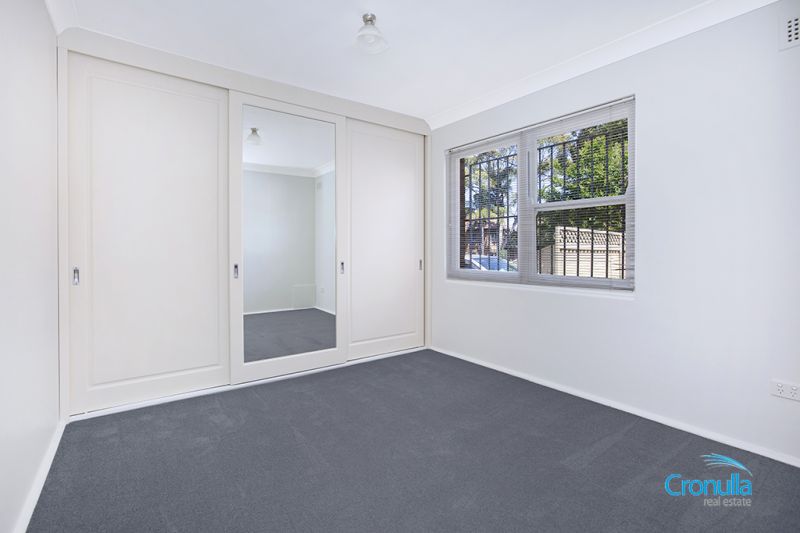 4/2 Ocean Street