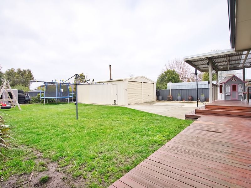26 Eton Street, Wendouree, Wendouree - Thumbnail 2