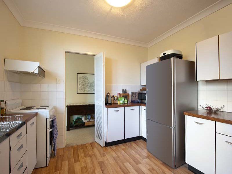 2/9 Anderson Street NEUTRAL BAY NSW, Bay - Thumbnail 2